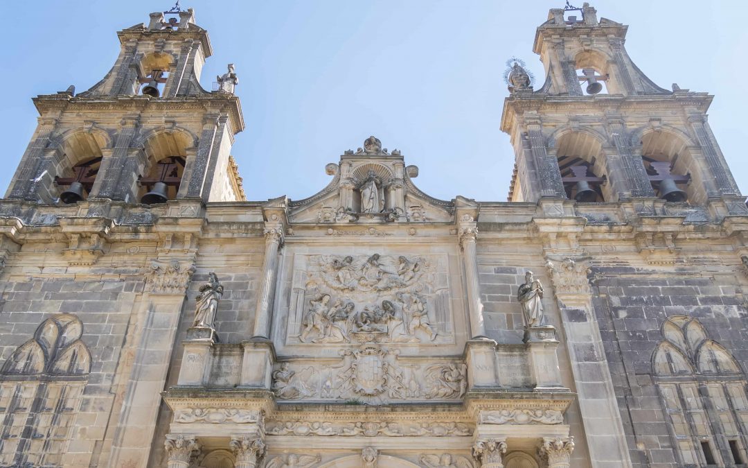 Imagen de la portada de la Basílica de Santa María